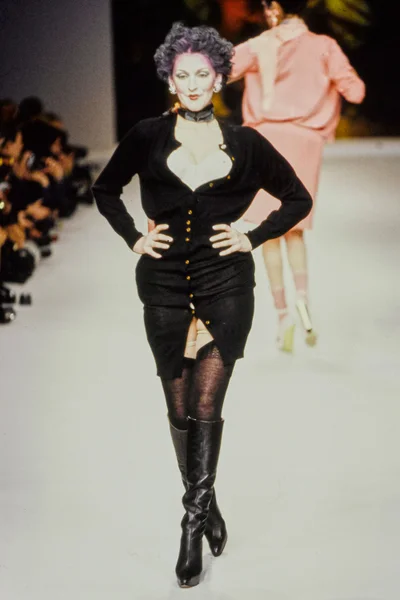 Look 35